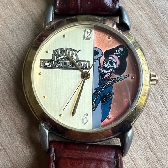 Disney Pirates of the Caribbean limited edition watch NEW BATTERY